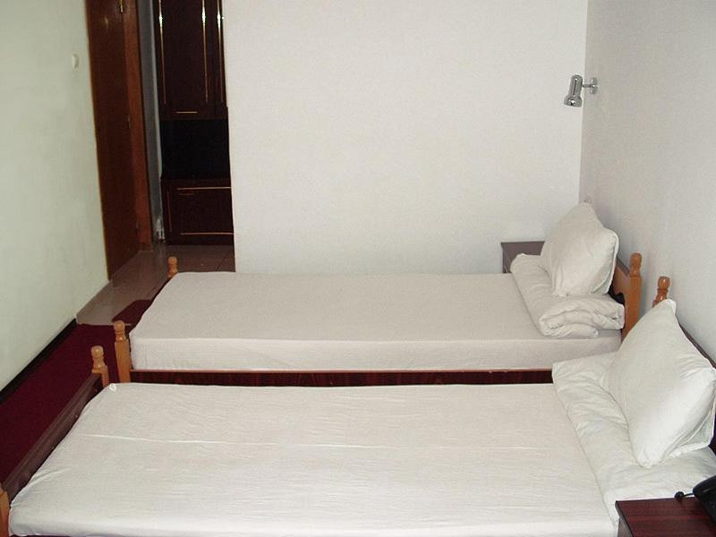 Hotel Uranus Bukares Ruang foto