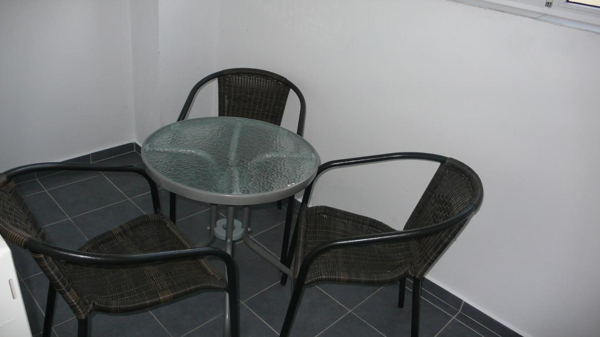 Hotel Uranus Bukares Bagian luar foto